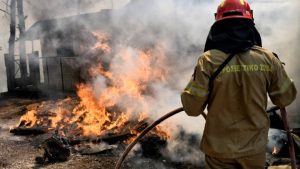 Φωτιά τώρα: Σε εξέλιξη τα πύρινα μέτωπα. Τελευταίες εξελίξεις (Vid)