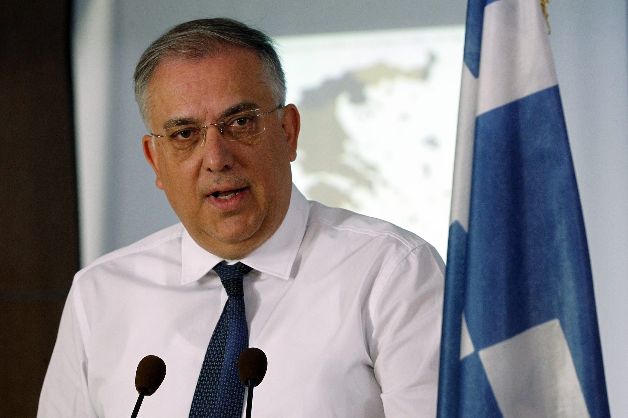 Μήνυση και αγωγή Θεοδωρικάκου κατά εφημερίδας και σάιτ