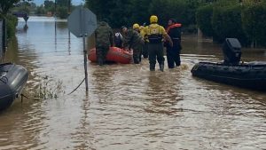 Τραγωδία δίχως τέλος στη Θεσσαλία από τις πλημμύρες…