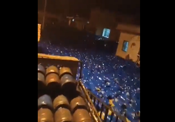Λατάκια: Η πλημμύρα παρέσυρε χιλιάδες φιάλες υγραερίου (vid)