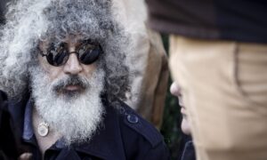 Συνελήφθη γνωστός τραγουδιστής για ενδοοικογενειακή βία