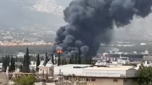 Συναγερμός μετά από έκρηξη σε εργοστάσιο στην Κάτω Κηφισιά