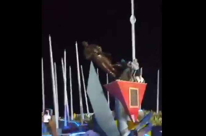 Χάος στη Βενεζουέλα, βγάζει τον στρατό ο Μαδούρο για καταστολή (vid)