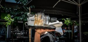 Τι πρέπει να γνωρίζουν οι εργαζόμενοι για την αργία της15ης Αυγούστου