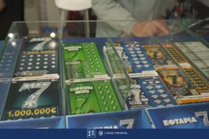 ΣΚΡΑΤΣ: Εξυσαν τα «Σμαραγδένια Εφτάρια» και τρελάθηκαν