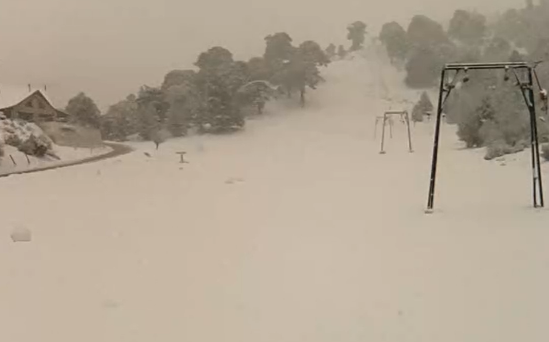 Χιονοδρομικό Ζήρεια - Live Cam: Χιονίζει τώρα;