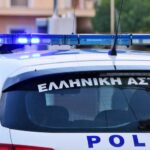 Σοκ στο Χαλάνδρι… Εντοπίστηκε δολοφονημένη γυναίκα σε είσοδο πολυκατοικίας
