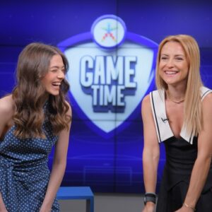 Η Γεωργία Μεσαρίτη στο ΟΠΑΠ Game Time: Ο Μουζακίτης, ο ρόλος κομπάρσου με τον Μπράντ Πιτ και η Έμα Στόουν