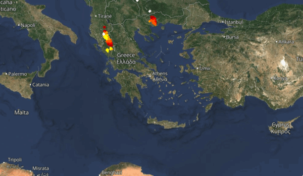 Καιρός 10-6: Καταιγίδες τώρα σε εξέλιξη. Πού εκδηλώνονται, Live