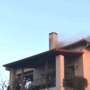 Φωτιά τώρα: Πολλά τα μέτωπα, κάηκαν σπίτια σε Κρυονέρι, Χανιά και Μεσσηνόα