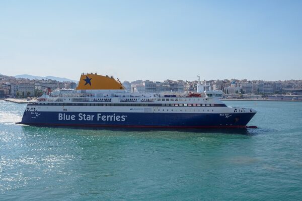Blue Star Μύκονος: Απαγόρευση απόπλου, λόγω δυσλειτουργίας στα καύσιμα