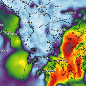 Καιρός 8-8: Ανανέωσε το GFS, διατηρεί τους ισχυρούς ανέμους για μέρες (Vid)