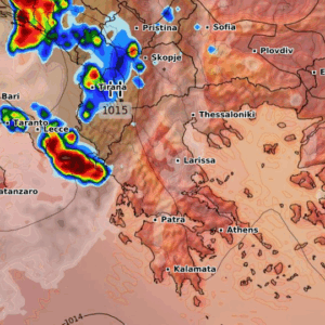 Καιρός 26-8: Επιμένει και το ECMWF για πυρήνα ισχυρών καταιγίδων το Σάββατο (vid)