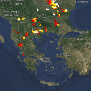 Καιρός 18-8: Καταιγίδες σε εξέλιξη και το βράδυ – Live