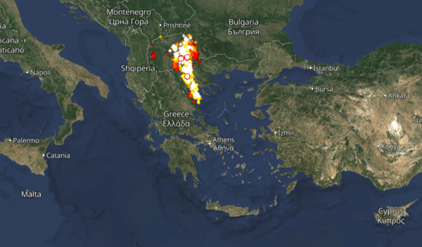 Καιρός 5-8: Λαίλαπα καταιγίδων Live – Πού εκδηλώνονται κεραυνοπτώσεις τώρα