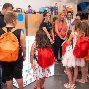 Ο ΟΠΑΠ γεμίζει τις σχολικές τσάντες με ελπίδα