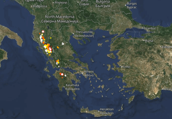 Καιρός – Live 4-9: Εντείνονται οι καταιγίδες – Πού εκδηλώνονται τώρα