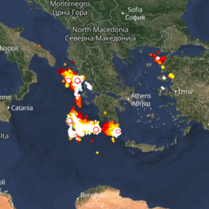 Κακοκαιρία 23-10: Πού εκδηλώνονται τώρα καταιγίδες – Live