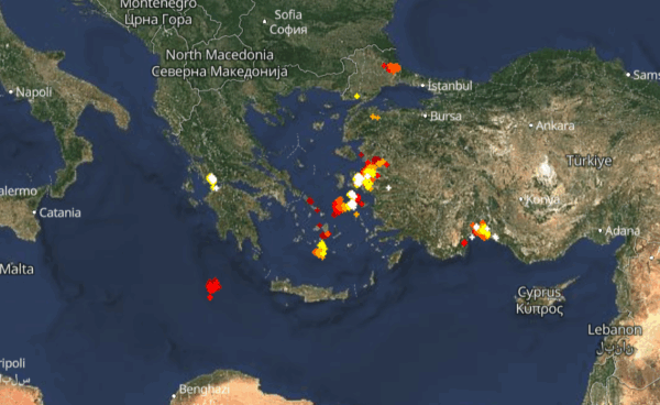 Καιρός 23-10: Καταιγίδες τώρα σε εξέλιξη – Πού εκδηλώνονται Live