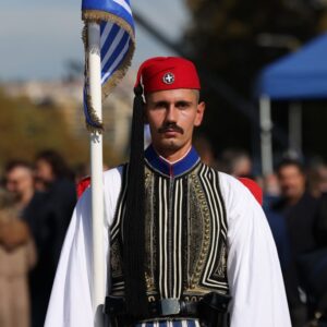 Live η μεγαλειώδης στρατιωτική παρέλαση στη Θεσσαλονίκη (vid)
