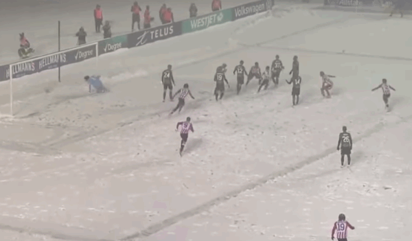 Το γκολ της χρονιάς μπήκε στα… χιόνια (vid)