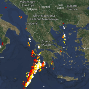 Καιρός 27-11: Ισχυρές καταιγίδες τώρα – Πού εκδηλώνονται Live