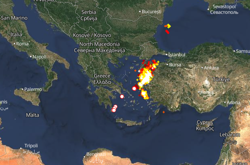 Καιρός 11-11: Συνεχίζονται οι καταιγίδες – Πού εκδηλώνονται τώρα, Live