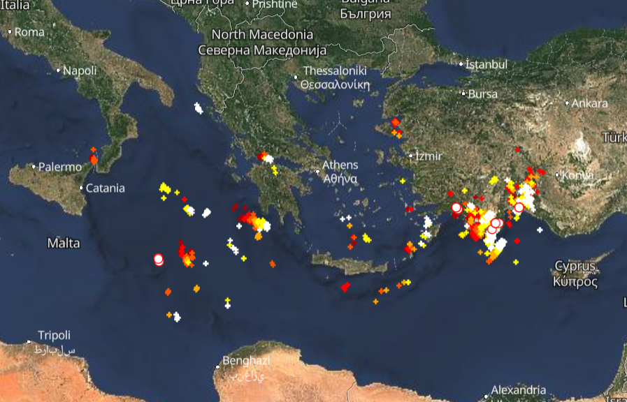 Καιρός 29-11: Τελευταίες ώρες κακοκαιρίας - Πού δίνει καταιγίδες τώρα