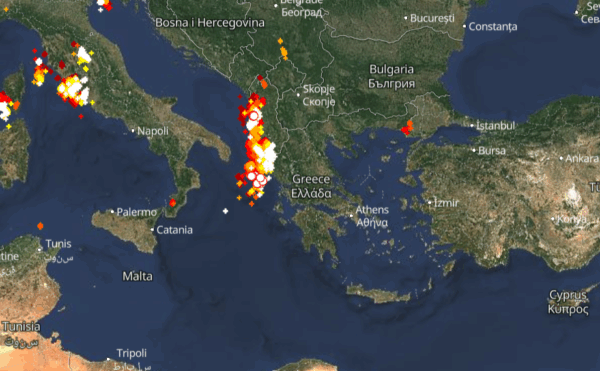 Κακοκαιρία Adel: Λαίλαπα καταιγίδων Live – Πού εκδηλώνονται τώρα