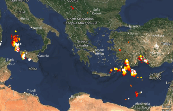 Καιρός 7-11: Καταιγίδες σε εξέλιξη τώρα – Πού εκδηλώνονται Live
