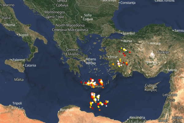 Καιρός 6-11: Καταιγίδες σε εξέλιξη τώρα – Πού εκδηλώνονται Live