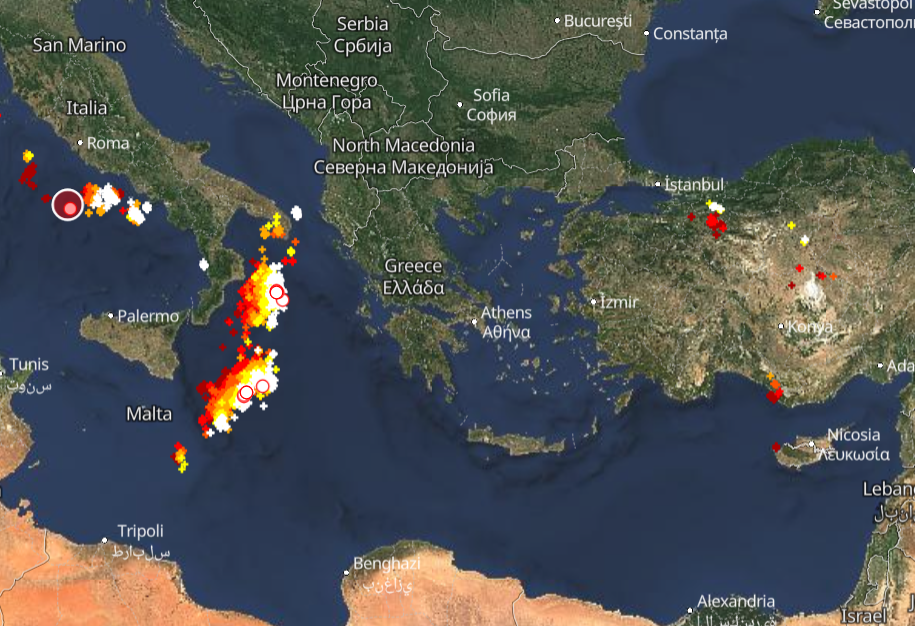 Καιρός 7-11: Πλησιάζει… Λαίλαπα καταιγίδων Live