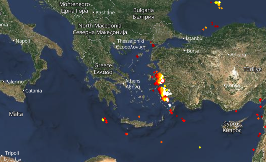 Καιρός 30-11: Καταιγίδες τώρα σε εξέλιξη – Πού εκδηλώνονται Live