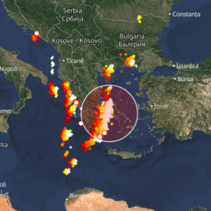 Καιρός 10-11: Μπαίνει στην Αττική η καταιγίδα – Live η λαίλαπα