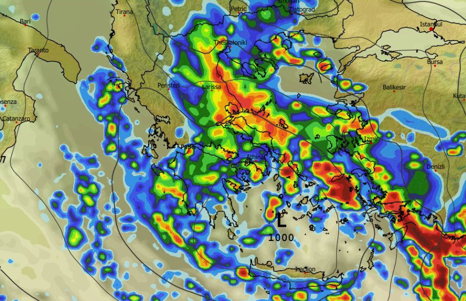Καιρός 3-12: Ισχυρές καταιγίδες προ των πυλών - Επιμένει το ευρωπαϊκό