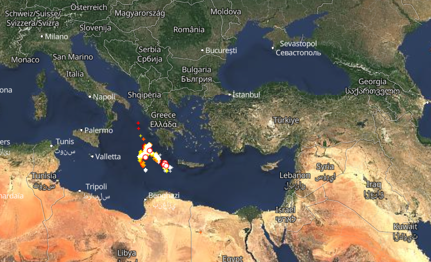 Καιρός Live: Πού εκδηλώνονται τώρα καταιγίδες και κεραυνοί