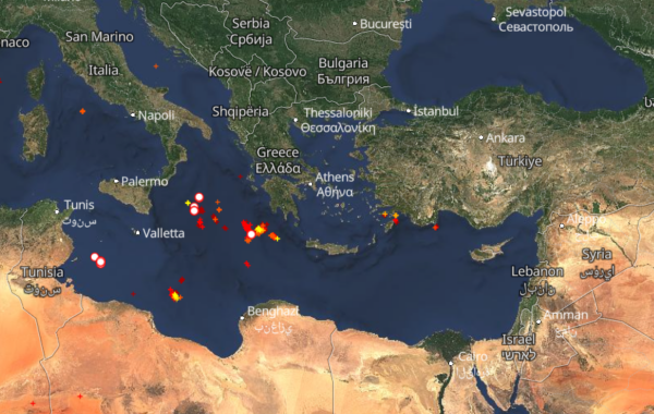 Καιρός 22-12: Πού εκδηλώνονται τώρα καταιγίδες – Live