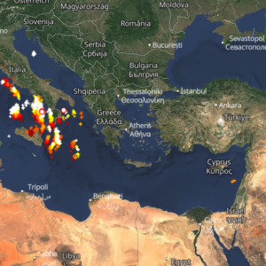 Καιρός 23-12: Πλησιάζει! Πού εκδηλώνονται τώρα καταιγίδες – Live