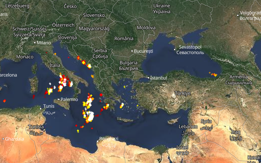 Καιρός 24-12: Καταιγίδες σε εξέλιξη τώρα – Πού εκδηλώνονται Live