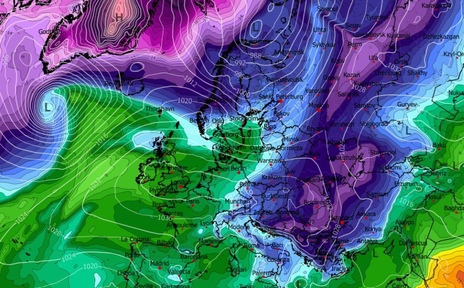 Καιρός Χριστούγεννα: Στρώνει ψυχρή εισβολή και χιονοσενάρια το GFS