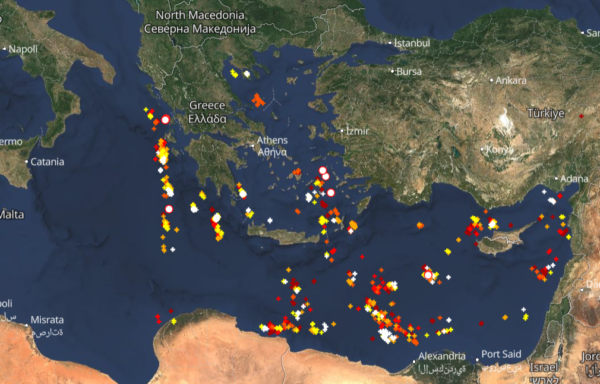 Καιρός 8-12: Διάσπαρτοι πυρήνες καταιγίδων – Πού εκδηλώνονται Live
