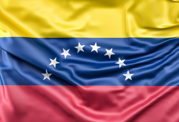 Βετεράνος των ειδικών δυνάμεων των ΗΠΑ προειδοποιεί τη Ματσάδο να μη γυρίσει στη Βενεζουέλα.