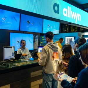 Ντέρμπι ΑΕΚ-Ολυμπιακός στην Allwyn Arena με αμέτρητες αγορές από το Πάμε Στοίχημα