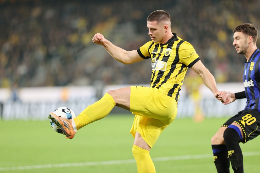 Ποδαρικό στο 2026 κάνει η Super League με δυνατά παιχνίδια και ενισχυμένες αποδόσεις από το Πάμε Στοίχημα