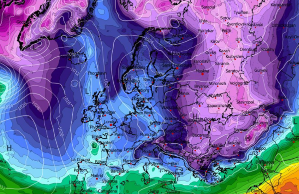 Καιρός 15-1: Επιμένει το GFS – Κατεβάζει πολύ ψυχρές αέριες μάζες στην τάση