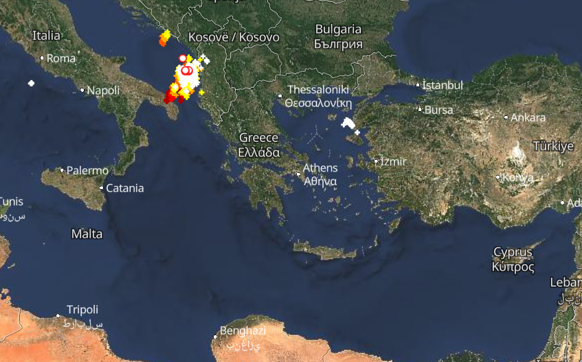 Καιρός 6-1: Καταιγίδες προ των πυλών – Πού εκδηλώνονται Live