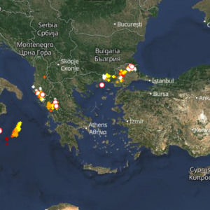 Καιρός 7-1: Πού εκδηλώνονται τώρα καταιγίδες και κεραυνοπτώσεις – Live