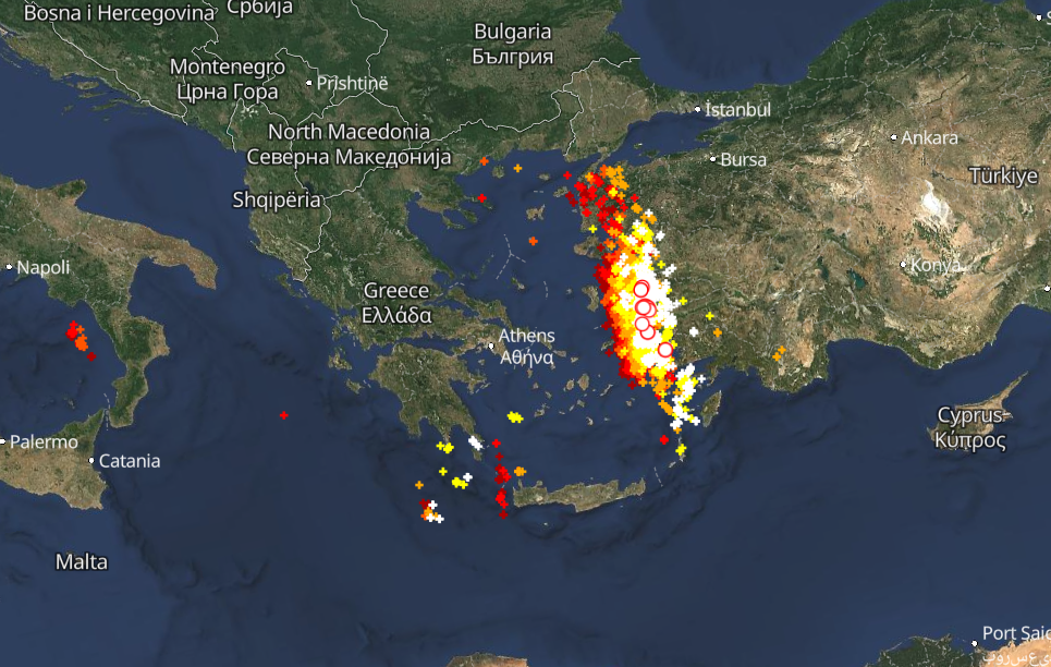Καιρός 22-1: Λαίλαπα καταιγίδων τώρα – Πού εκδηλώνονται Live…