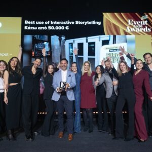 Ο Μάκης στο βάθρο των μεγάλων νικητών των Event Awards