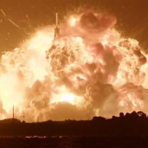 Πύραυλος εξερράγη πριν την εκτόξευσή του στο διάστημα (vid)